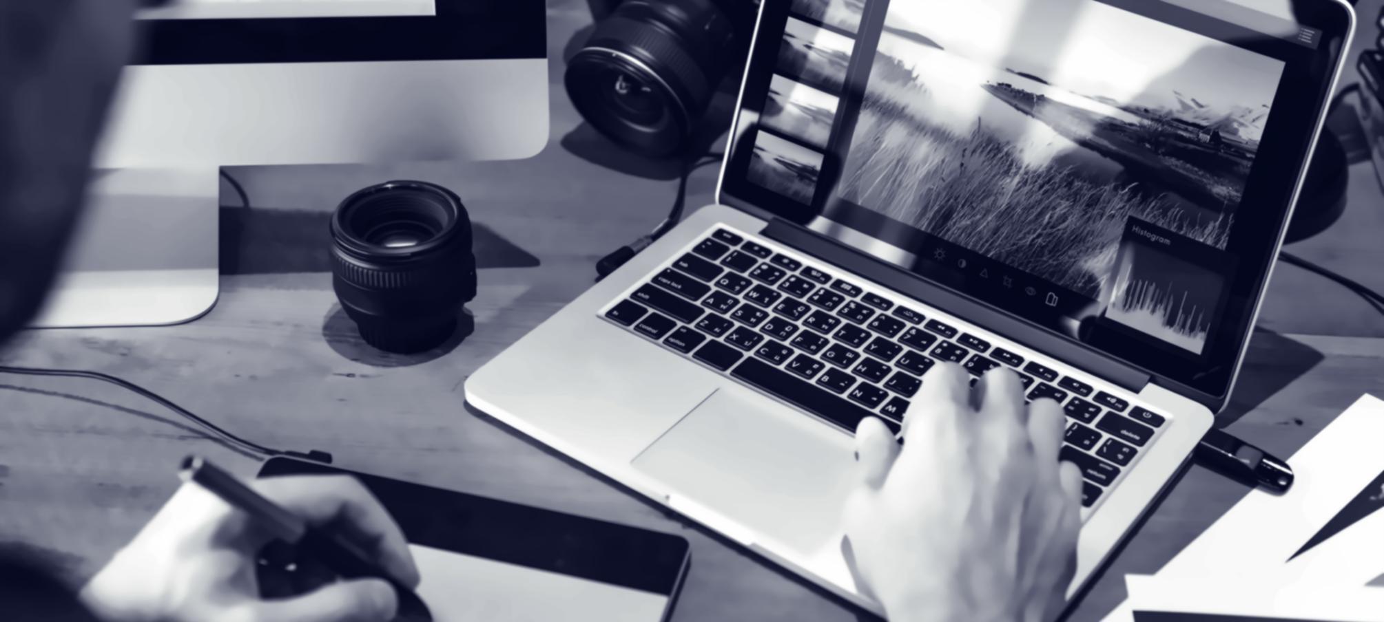 Teilnehmer während einer interaktiven Kurseinheit